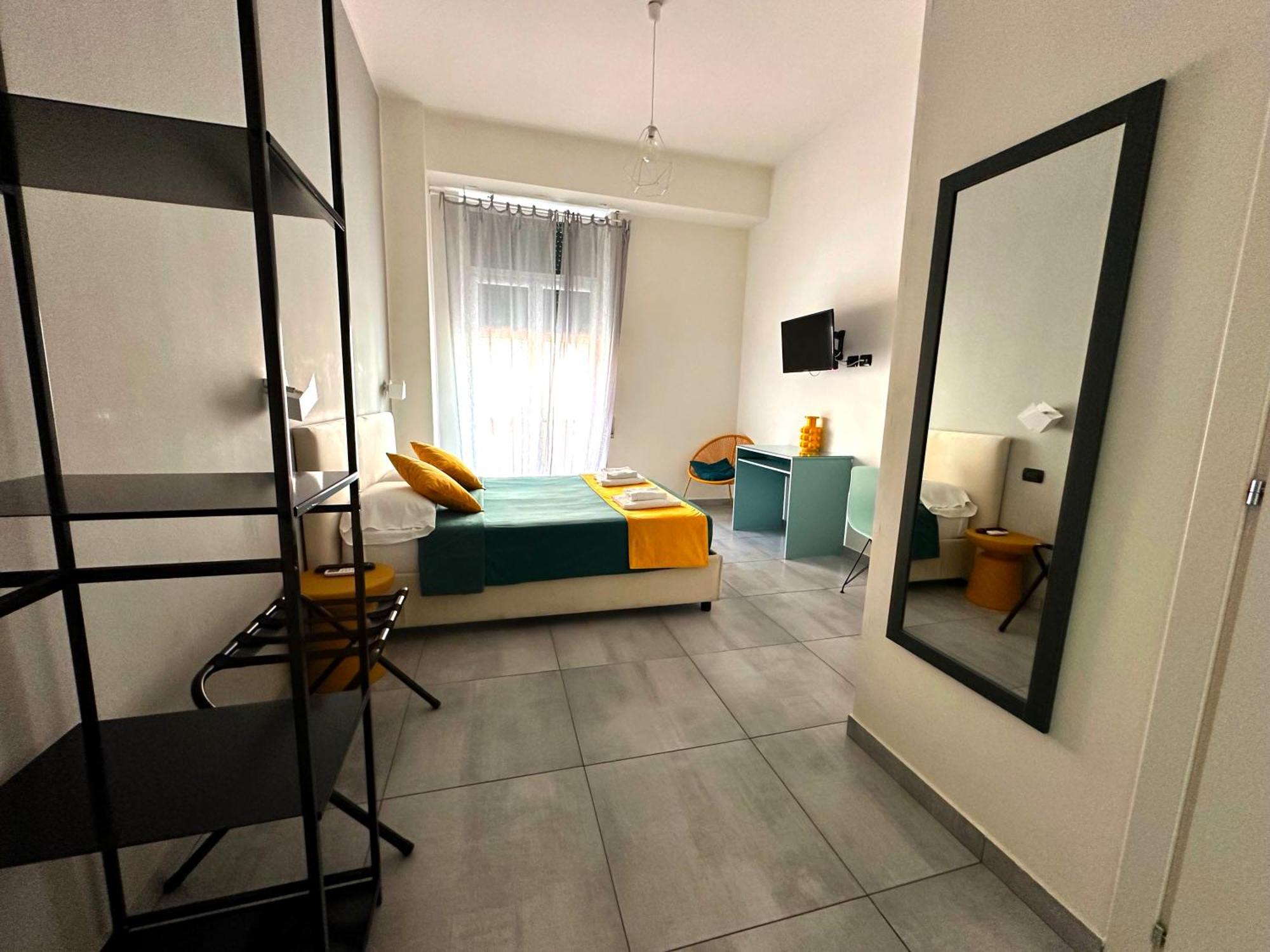 Hi Relais Rooms Napoli Bagian luar foto